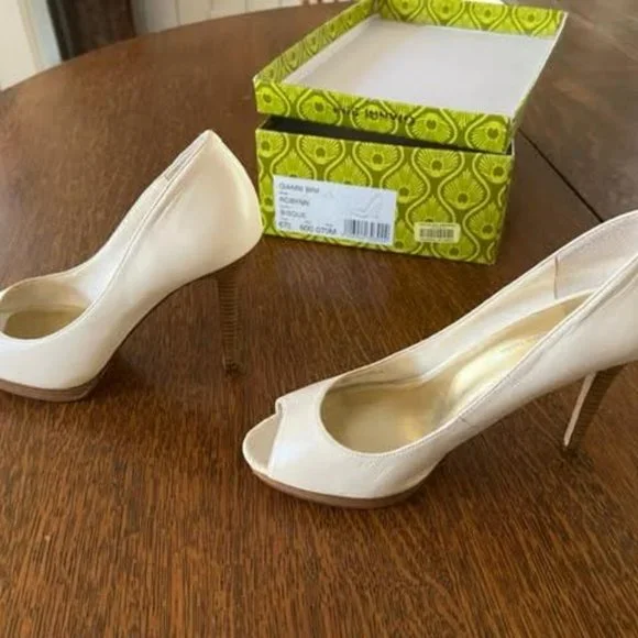 Escarpins Gianni Bini Robynn Bisque Taille 9 M - Talons Hauts, Occasion, Idéal Pour Soirée Ou Mariage